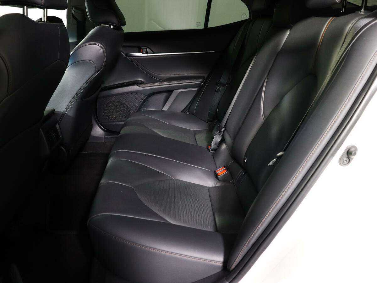 Тойота Камри б/у, 2018, Автоматическая. Фото: #9