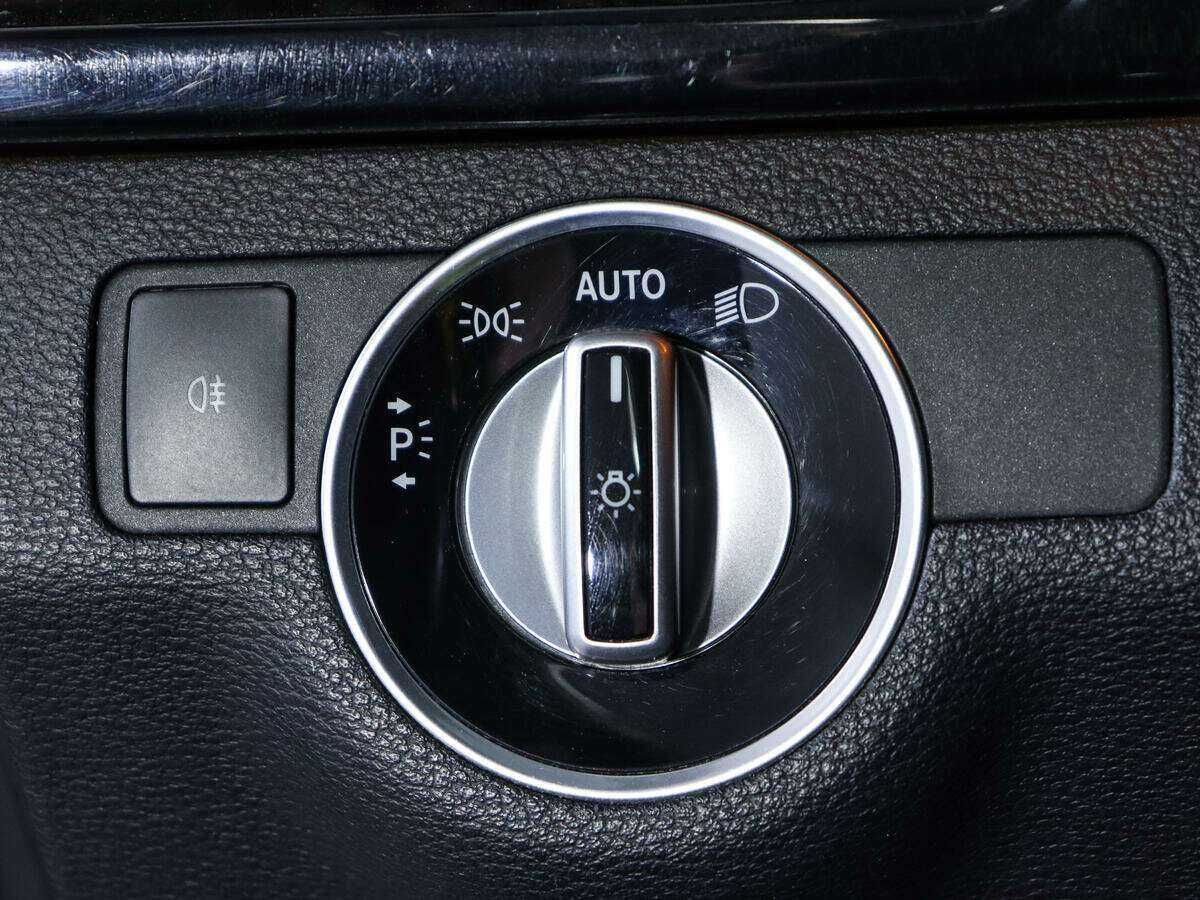 Мерседес-Бенц Е-Класс б/у, 2012, Автоматическая. Фото: #15