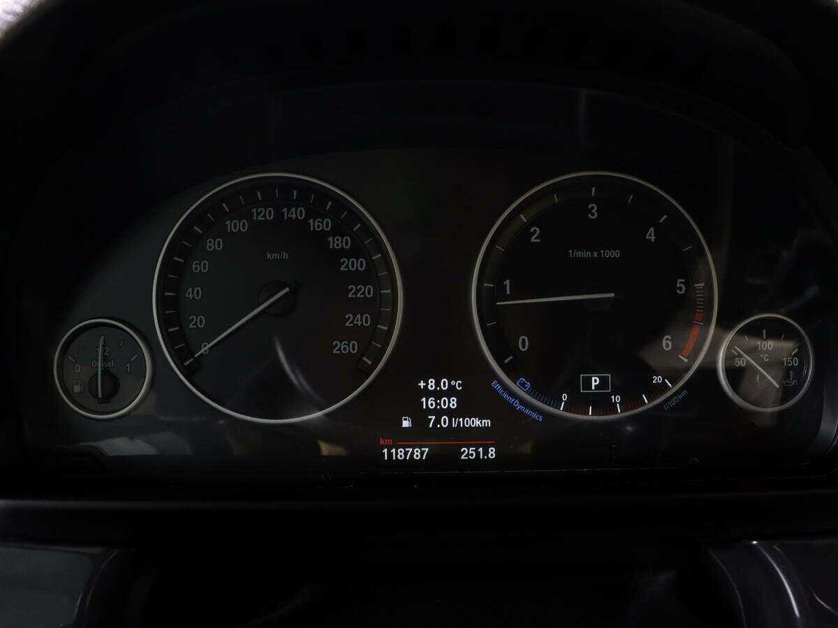 БМВ 5 серии б/у, 2012, Автоматическая. Фото: #7