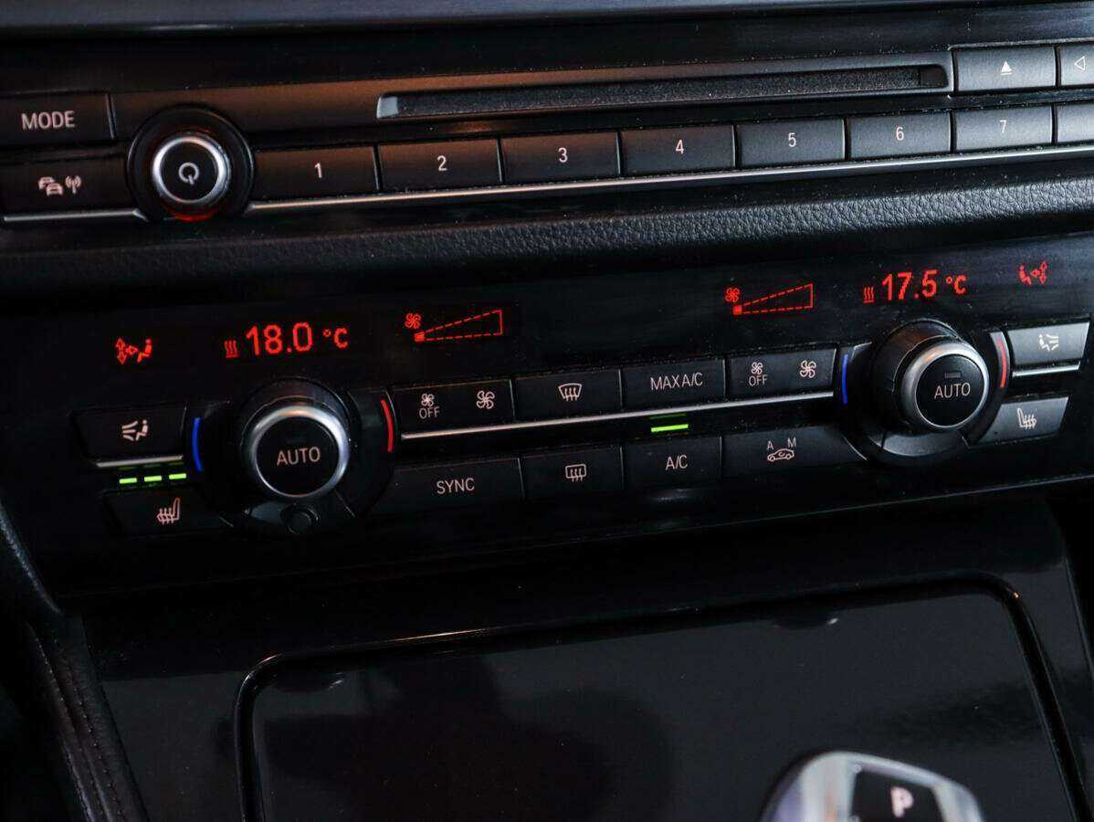 БМВ 5 серии б/у, 2013, Автоматическая. Фото: #16