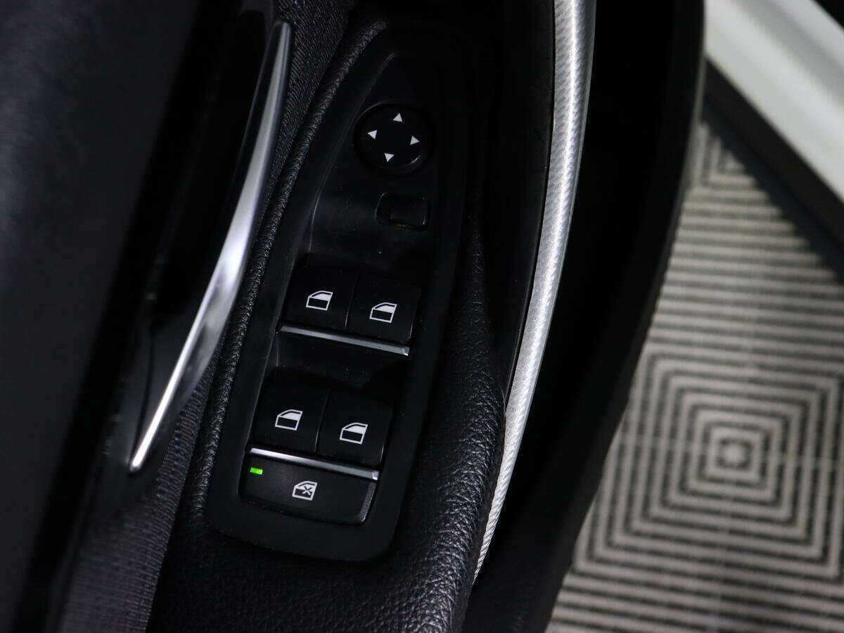 БМВ 3 серии б/у, 2016, Автоматическая. Фото: #14