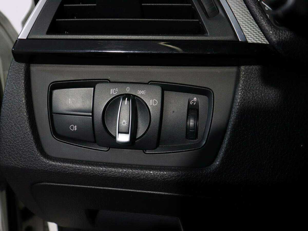 БМВ 3 серии б/у, 2016, Автоматическая. Фото: #16