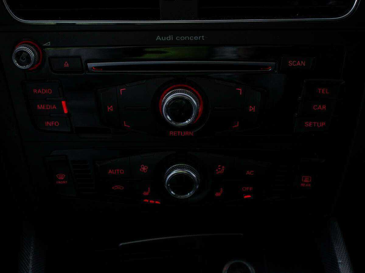 Ауди К5 б/у, 2014, Роботизированная. Фото: #12