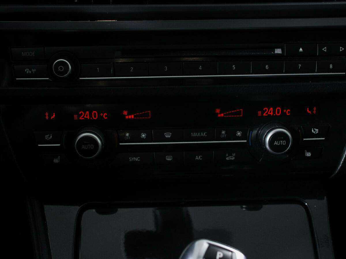 БМВ 5 серии б/у, 2013, Автоматическая. Фото: #9