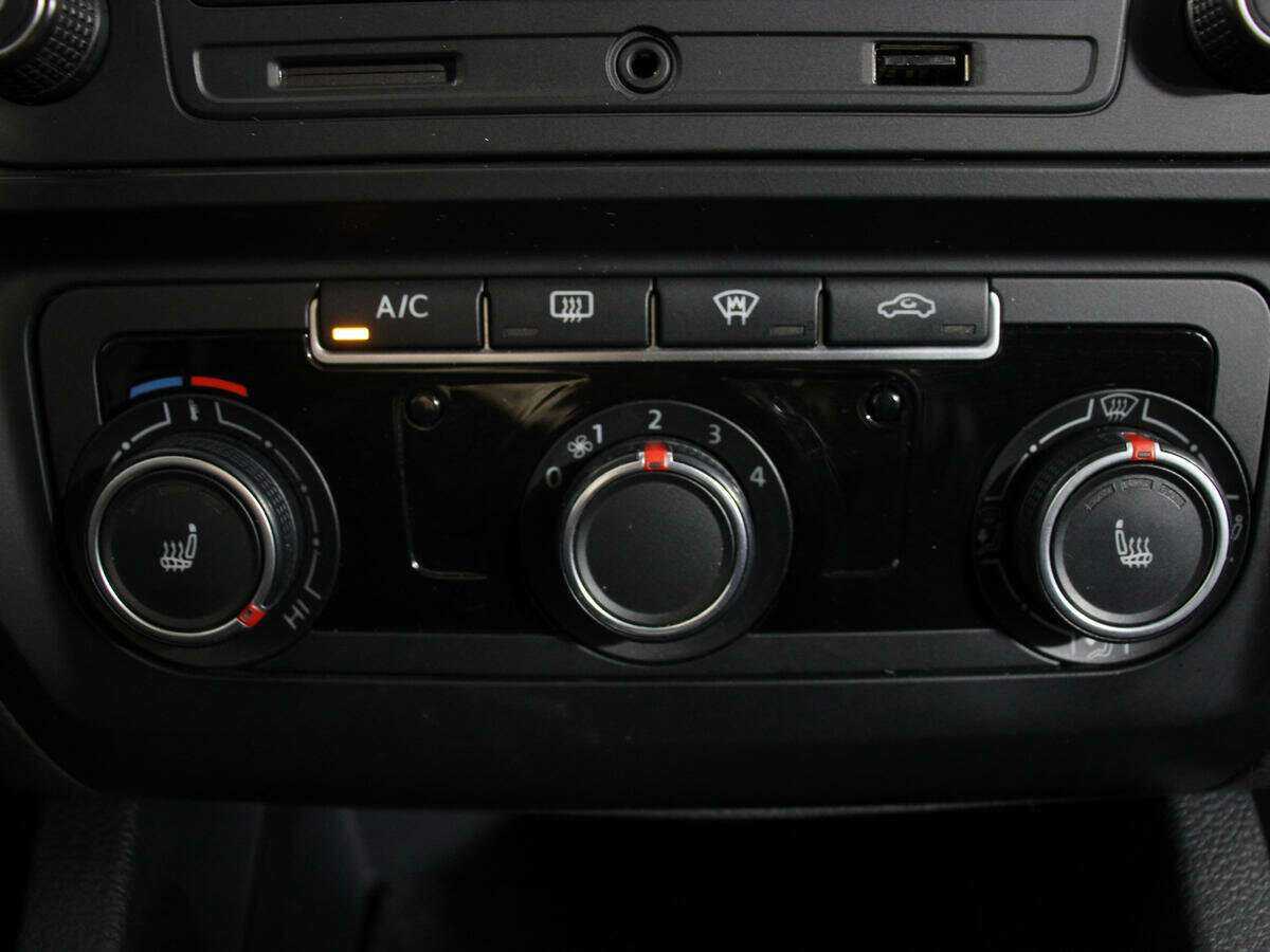 Volkswagen Jetta б/у, 2016, Роботизированная. Фото: #15