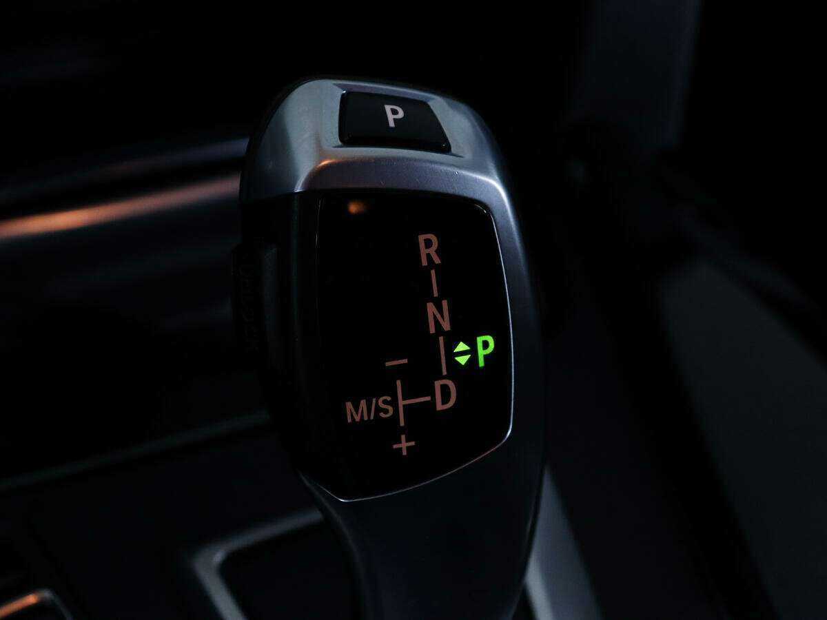 БМВ 3 серии б/у, 2014, Автоматическая. Фото: #14