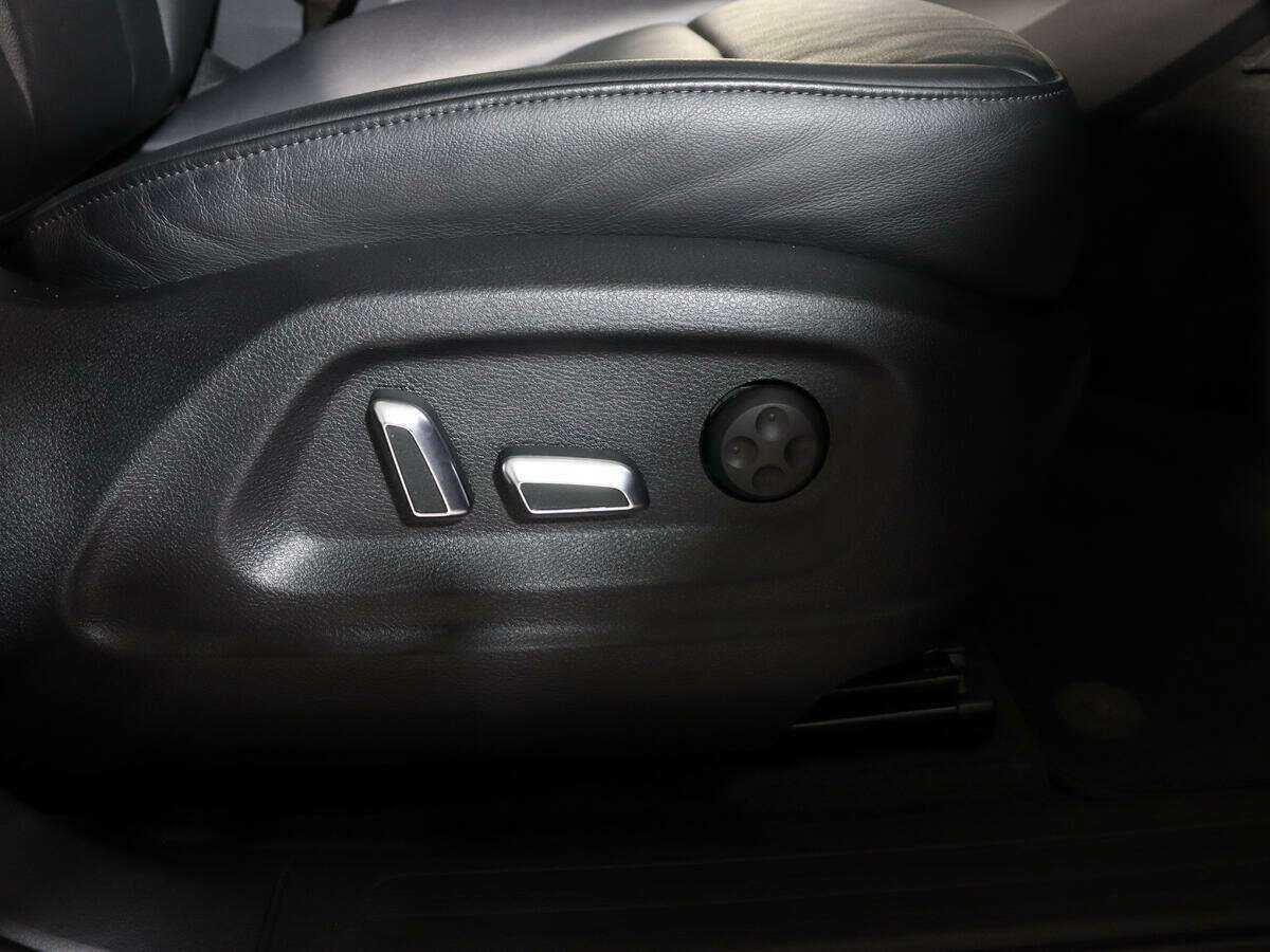 Ауди К5 б/у, 2013, Роботизированная. Фото: #13