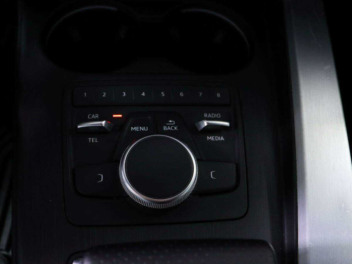 Ауди А4 б/у, 2017, Роботизированная. Фото: #13