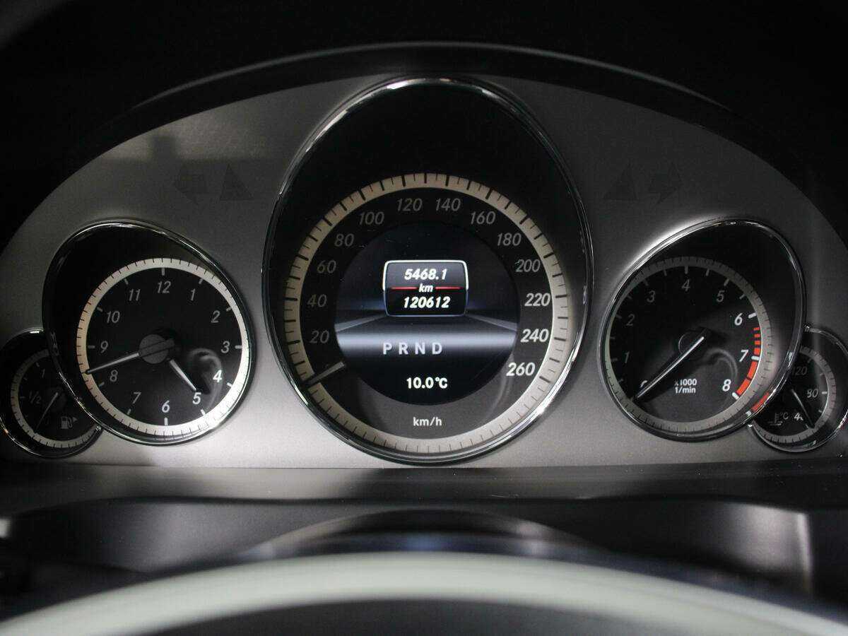 Мерседес-Бенц Е-Класс б/у, 2013, Автоматическая. Фото: #8