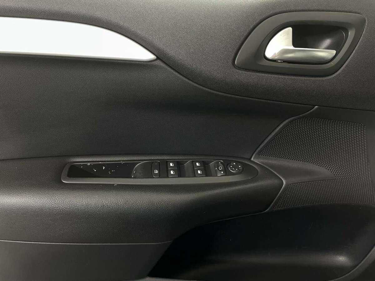 Ситроен Ц4 б/у, 2015, Автоматическая. Фото: #6