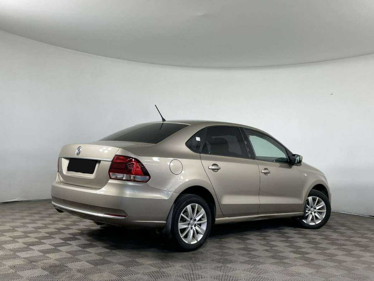 Фольксваген Поло б/у, 2015, Механическая. Фото: #4