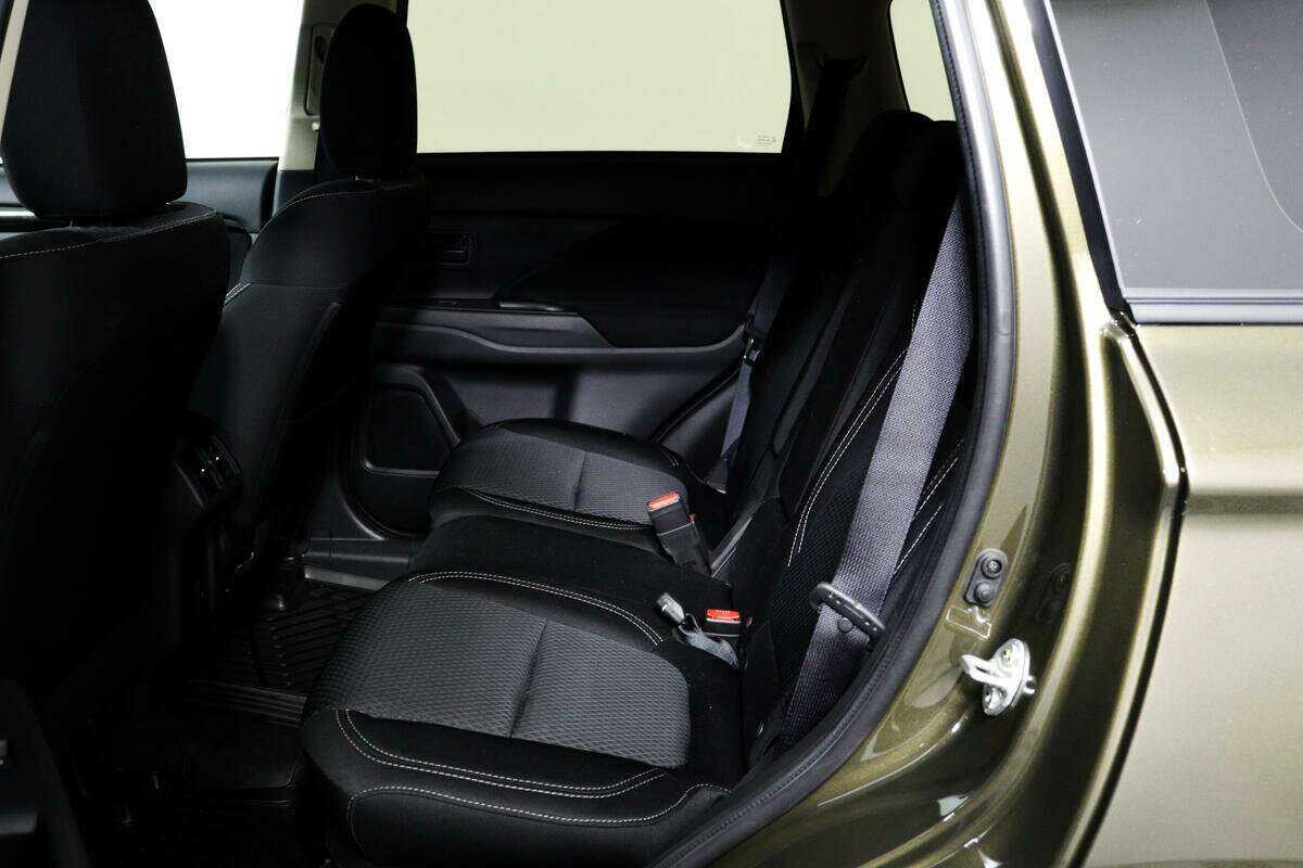 Митсубиши Оутлэндер б/у, 2020, Вариатор. Фото: #11