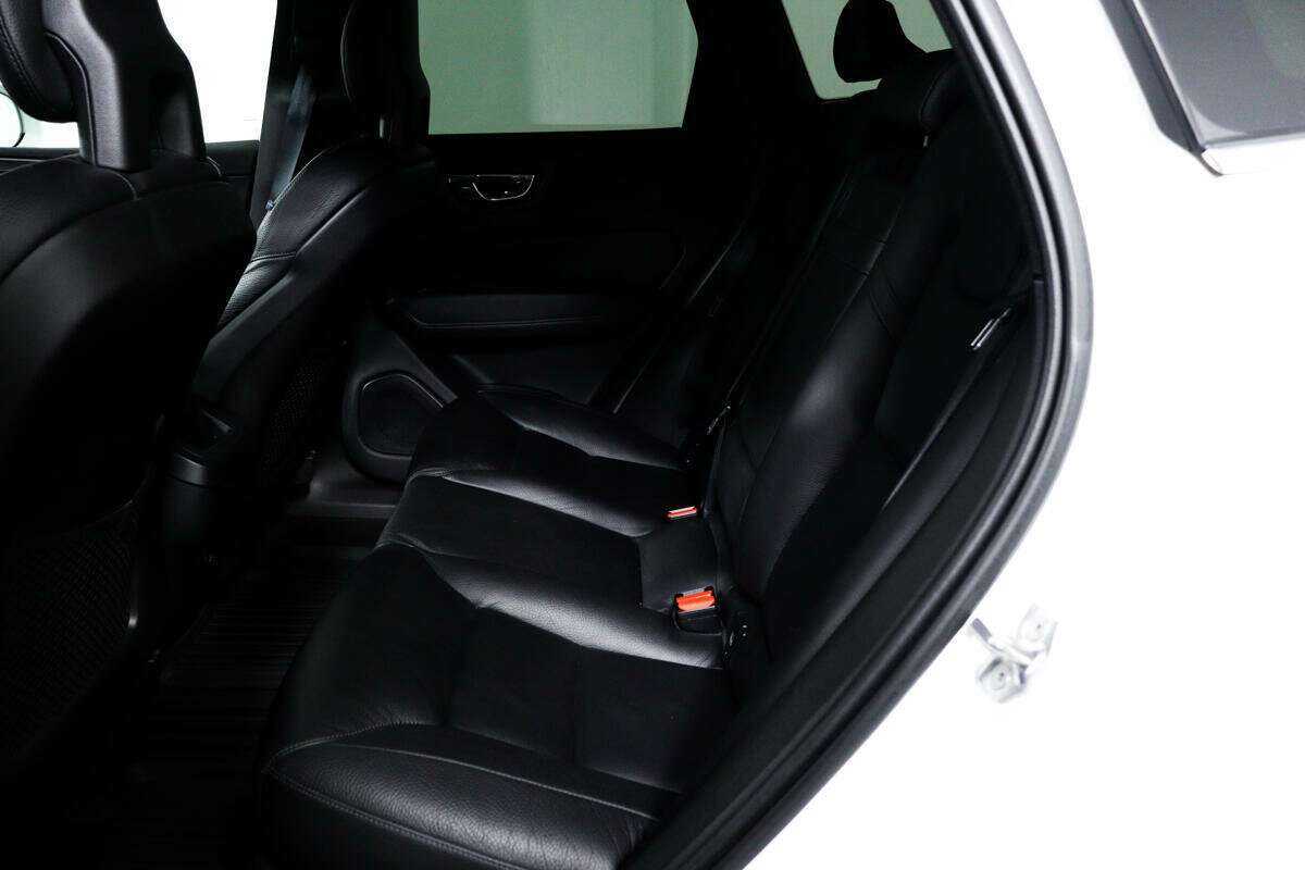 Вольво ИксЦ60 б/у, 2018, Автоматическая. Фото: #11