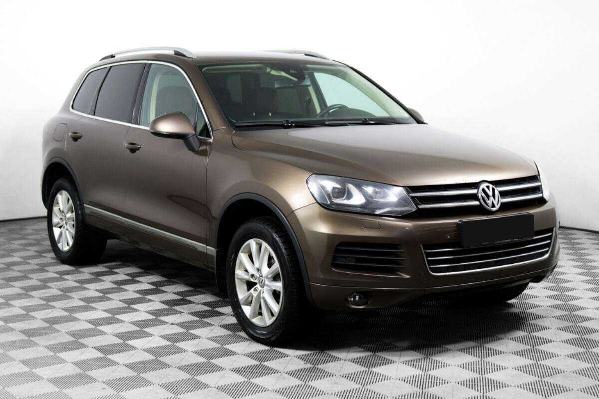 Volkswagen Touareg б/у, 2012, Автоматическая. Фото: #2
