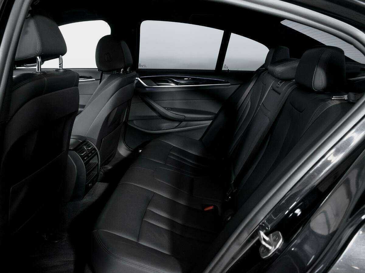 БМВ 5 серии б/у, 2017, Автоматическая. Фото: #9