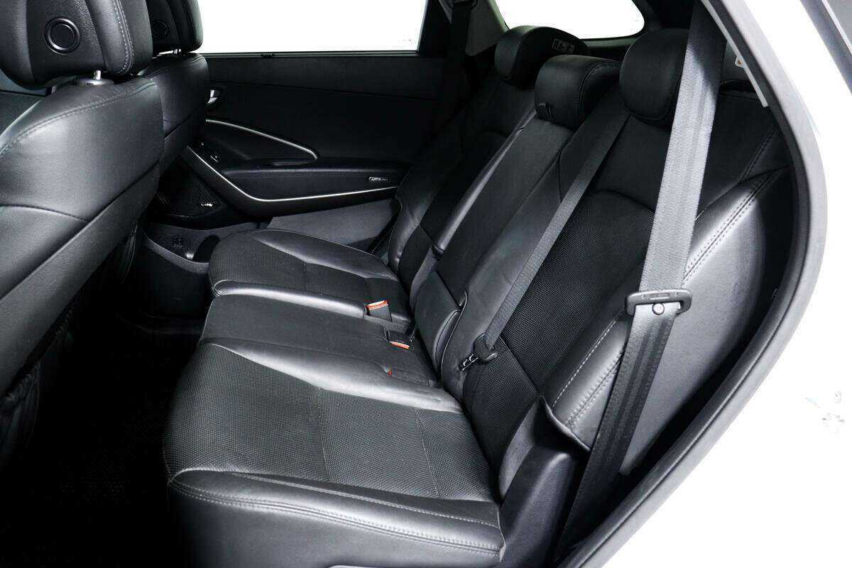 Hyundai Santa Fe б/у, 2016, Автоматическая. Фото: #11