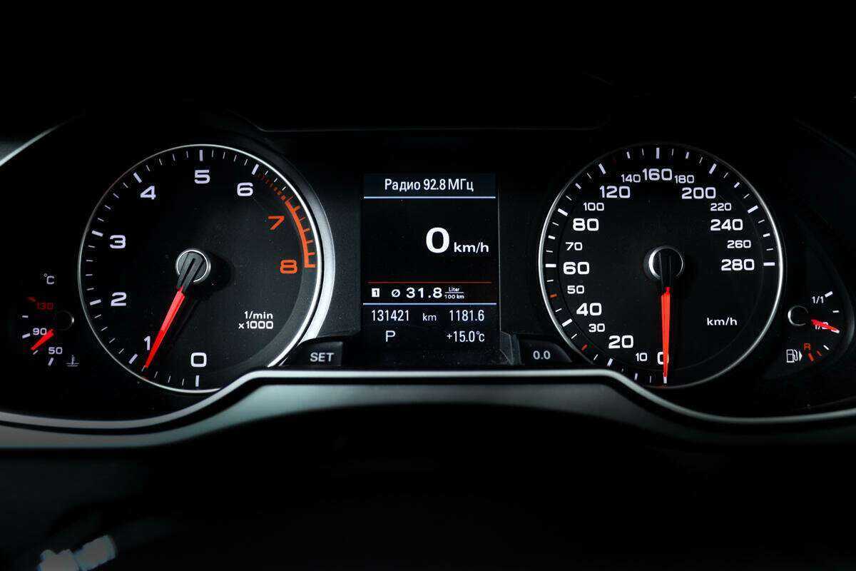 Ауди А4 б/у, 2014, Роботизированная. Фото: #9