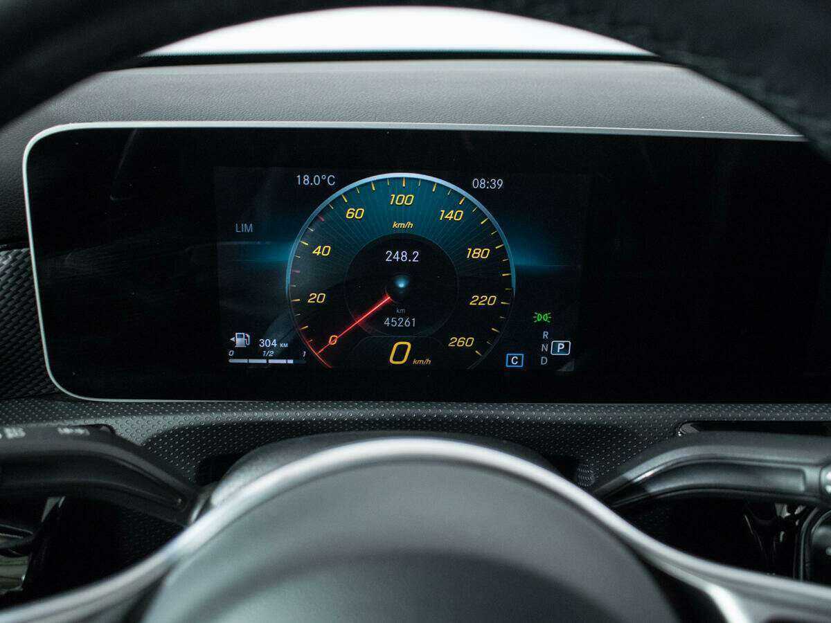 Mercedes-Benz A-Класс б/у, 2019, Роботизированная. Фото: #10