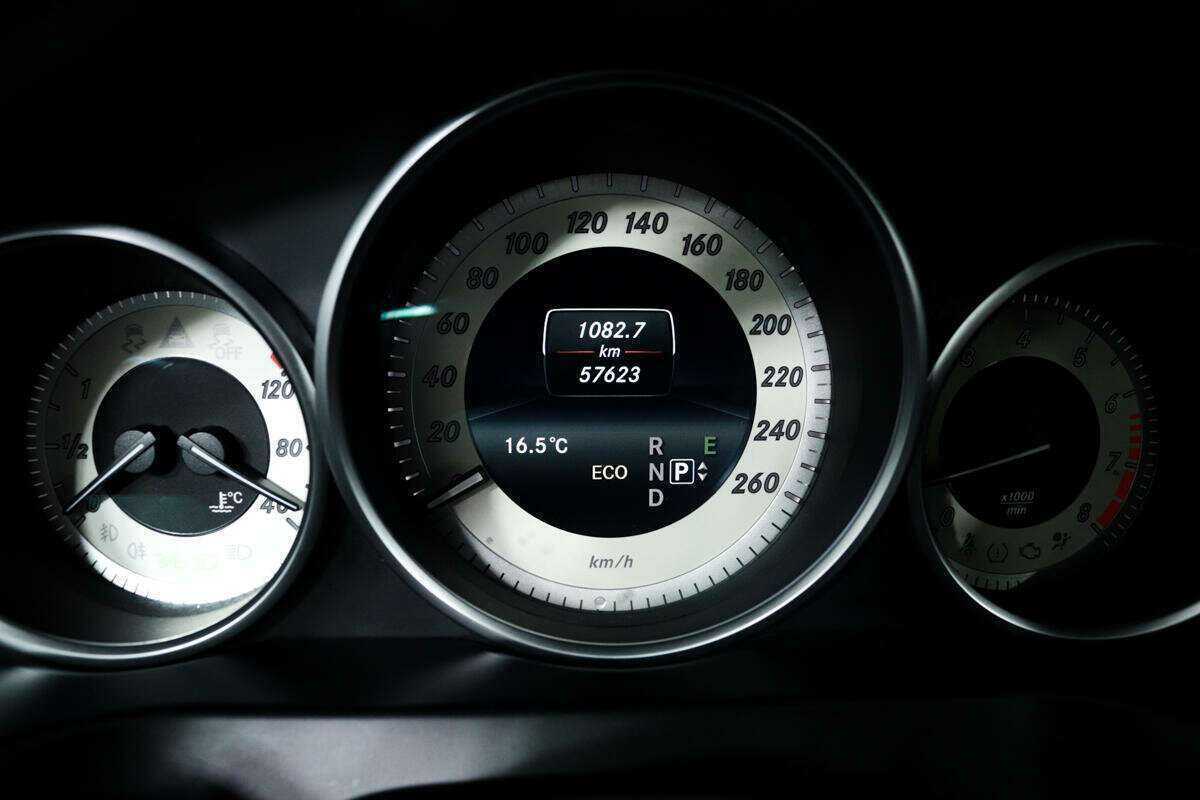 Мерседес-Бенц Е-Класс б/у, 2015, Автоматическая. Фото: #8