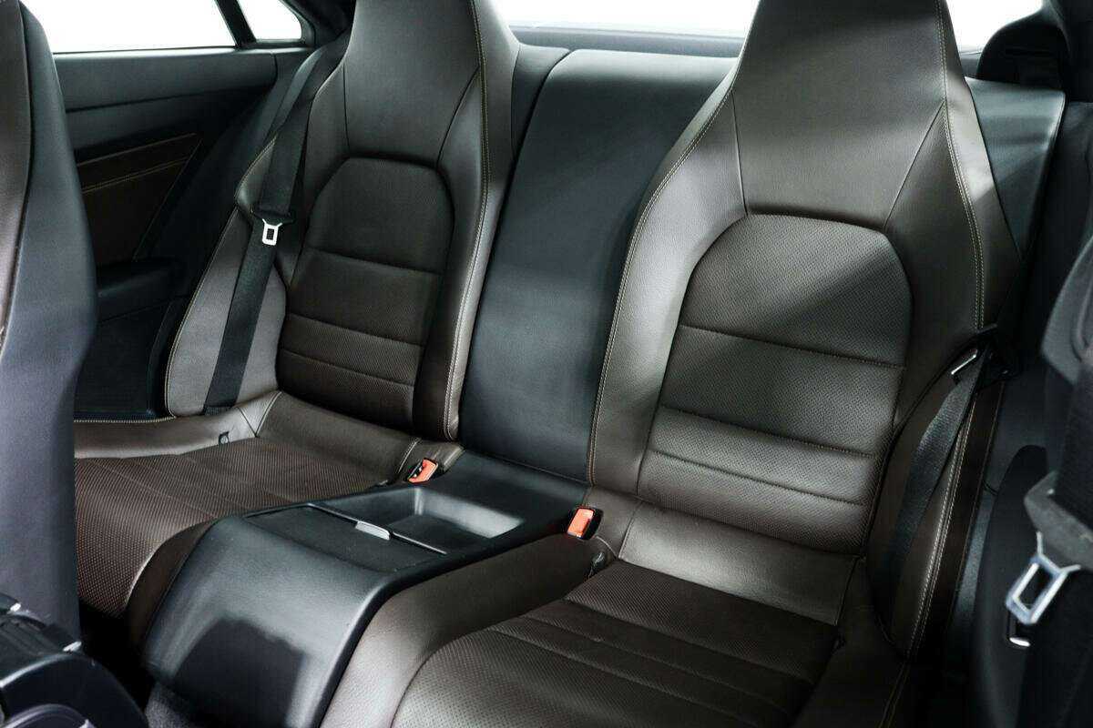 Мерседес-Бенц Е-Класс б/у, 2015, Автоматическая. Фото: #10