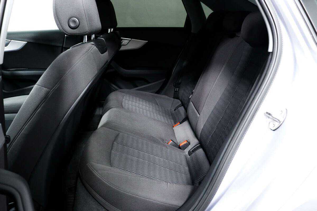 Audi A4 б/у, 2016, Роботизированная. Фото: #10