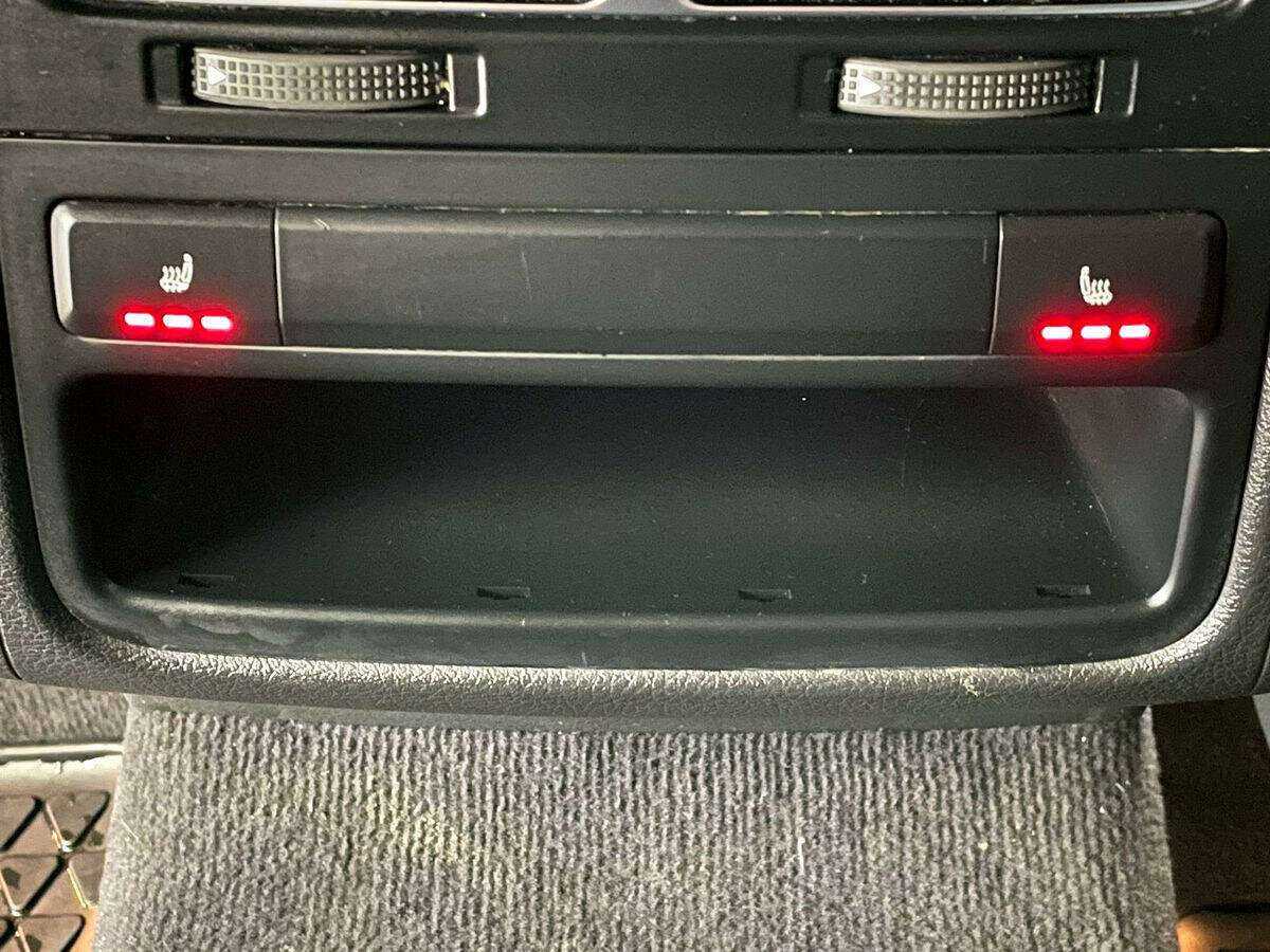 Volkswagen Touareg б/у, 2015, Автоматическая. Фото: #10