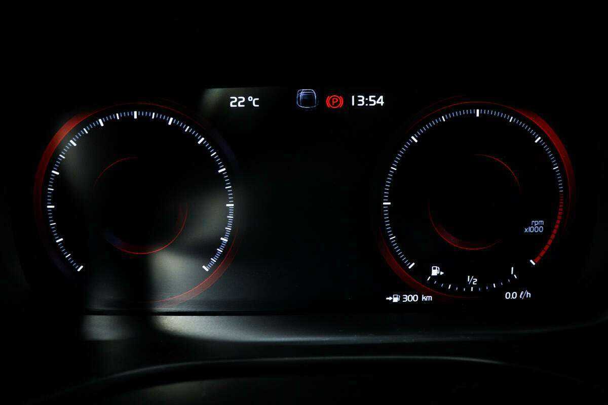 Volvo XC60 б/у, 2018, Автоматическая. Фото: #9