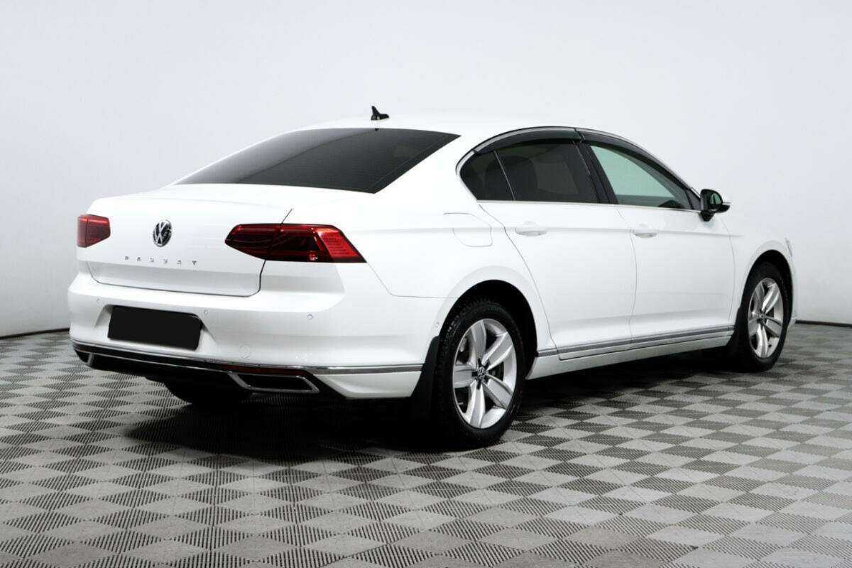 Volkswagen Passat б/у, 2020, Роботизированная. Фото: #4