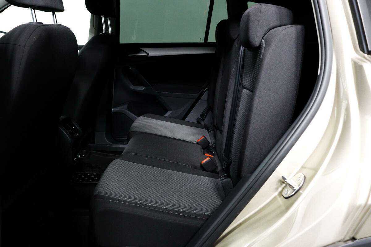 Volkswagen Tiguan б/у, 2021, Роботизированная. Фото: #11