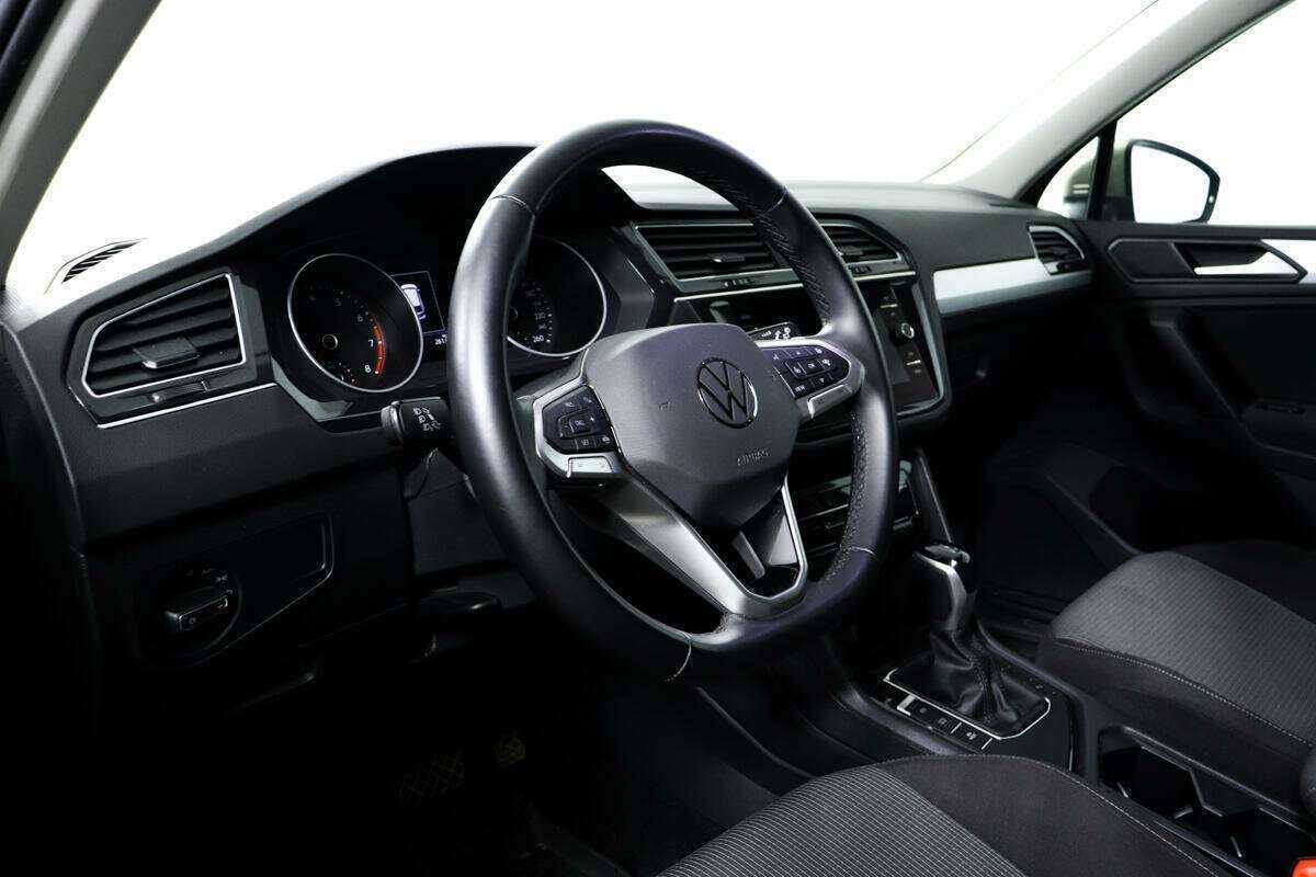 Volkswagen Tiguan б/у, 2021, Роботизированная. Фото: #12