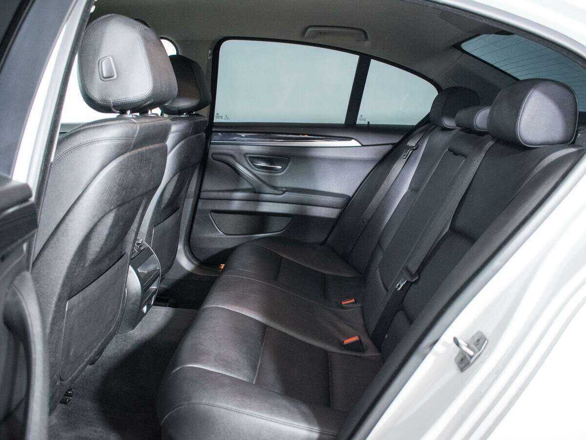 БМВ 5 серии б/у, 2016, Автоматическая. Фото: #9