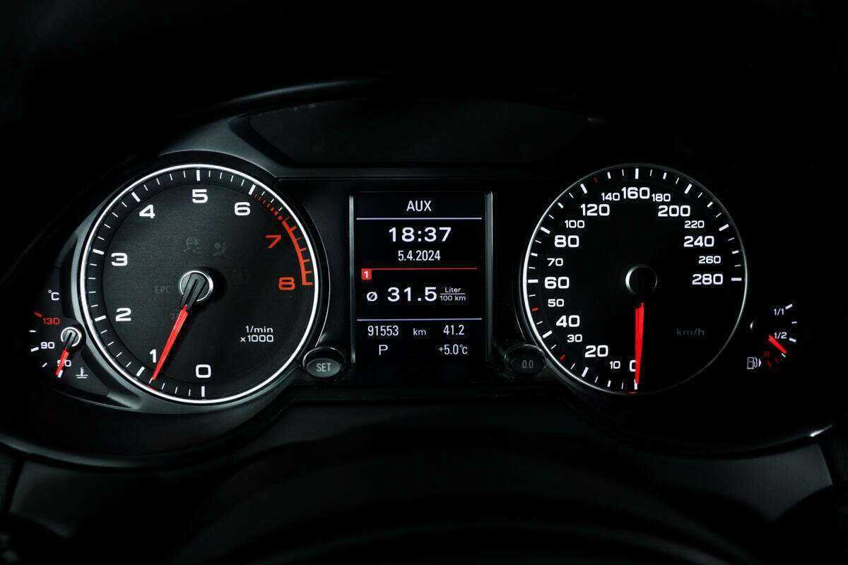 Ауди К5 б/у, 2013, Автоматическая. Фото: #9