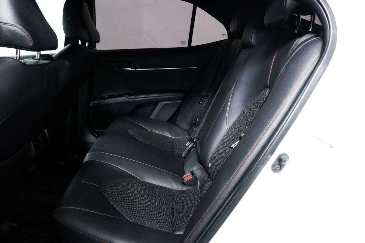 Toyota Camry б/у, 2021, Автоматическая. Фото: #11