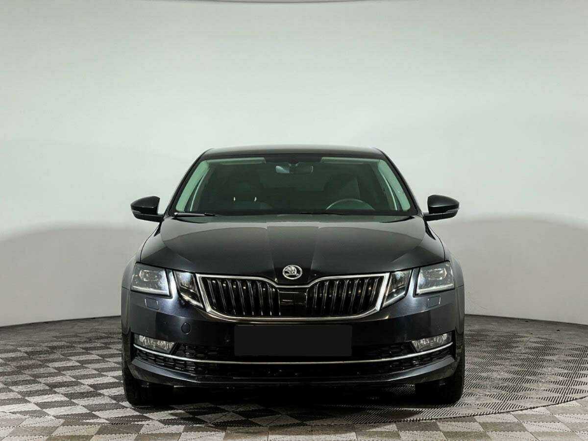 Шкода Октавия б/у, 2018, Роботизированная. Фото: #1