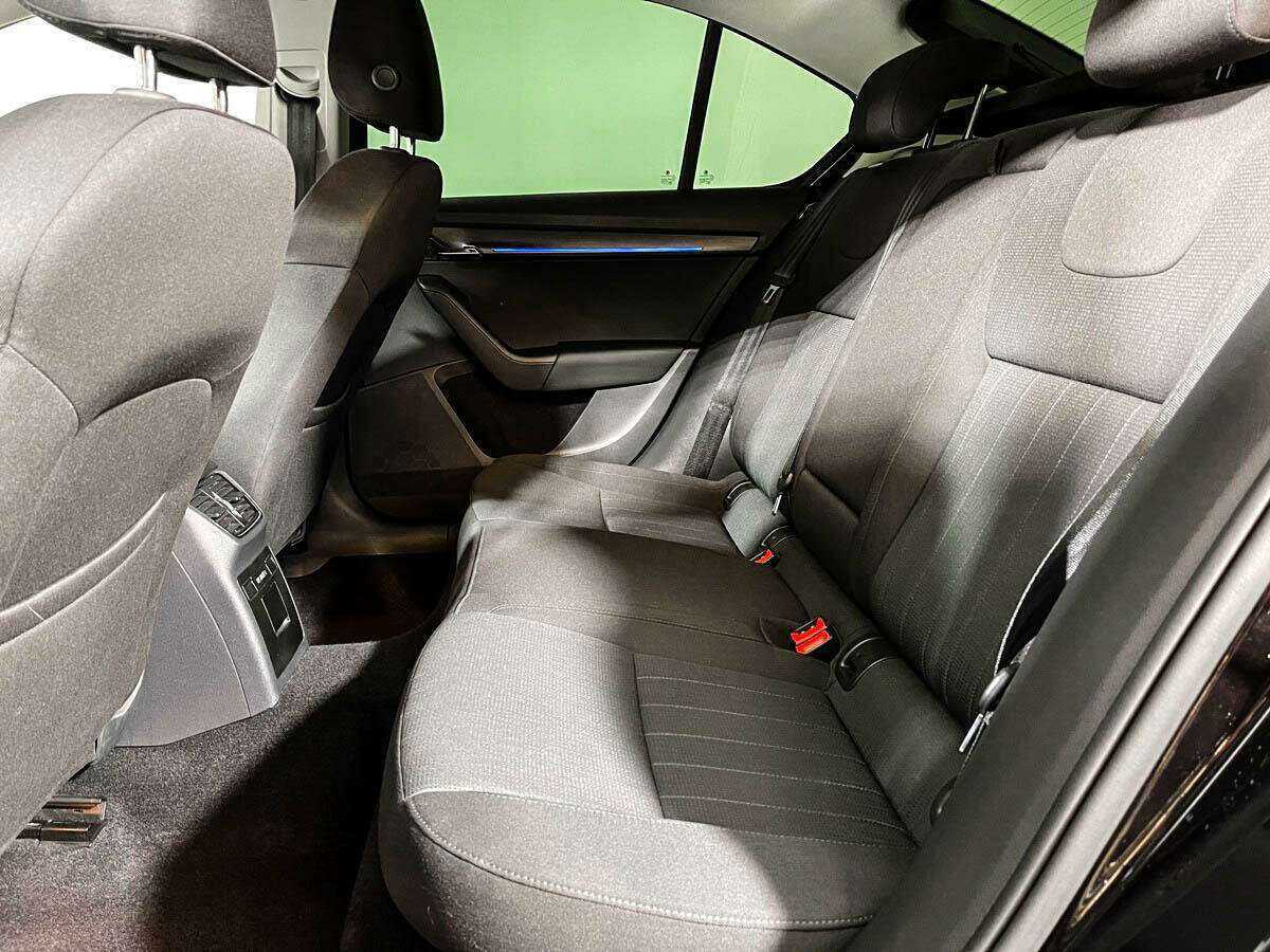 Шкода Октавия б/у, 2018, Роботизированная. Фото: #9