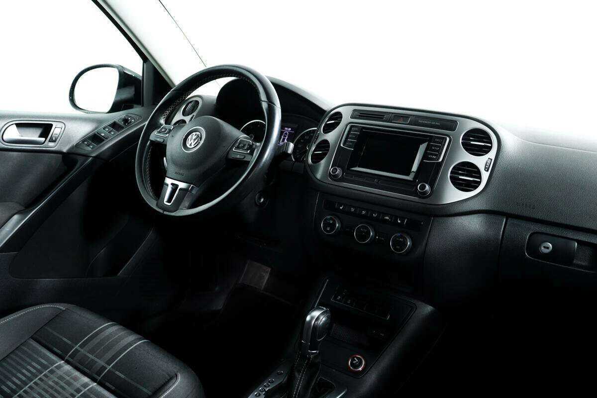 Volkswagen Tiguan б/у, 2016, Роботизированная. Фото: #8