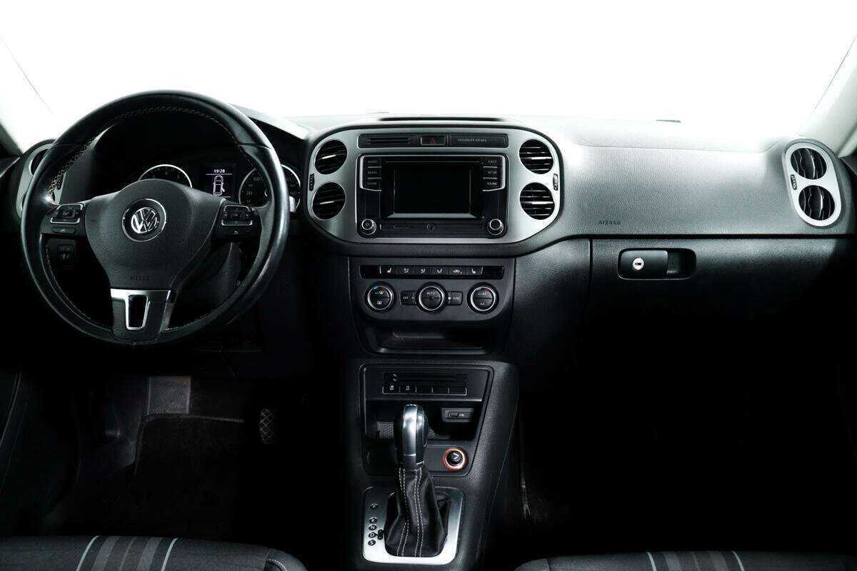 Volkswagen Tiguan б/у, 2016, Роботизированная. Фото: #10