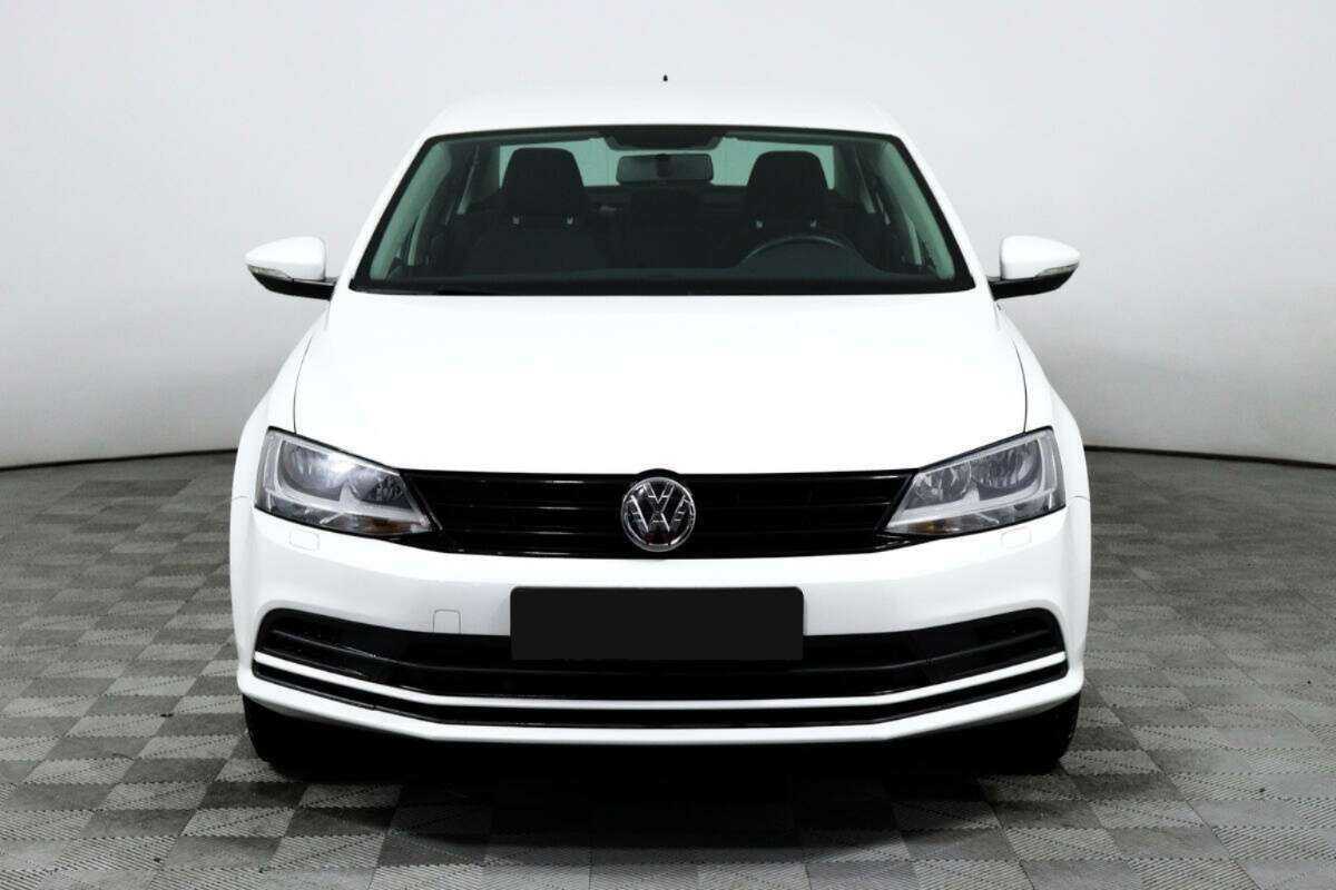 Volkswagen Jetta б/у, 2018, Роботизированная. Фото: #1