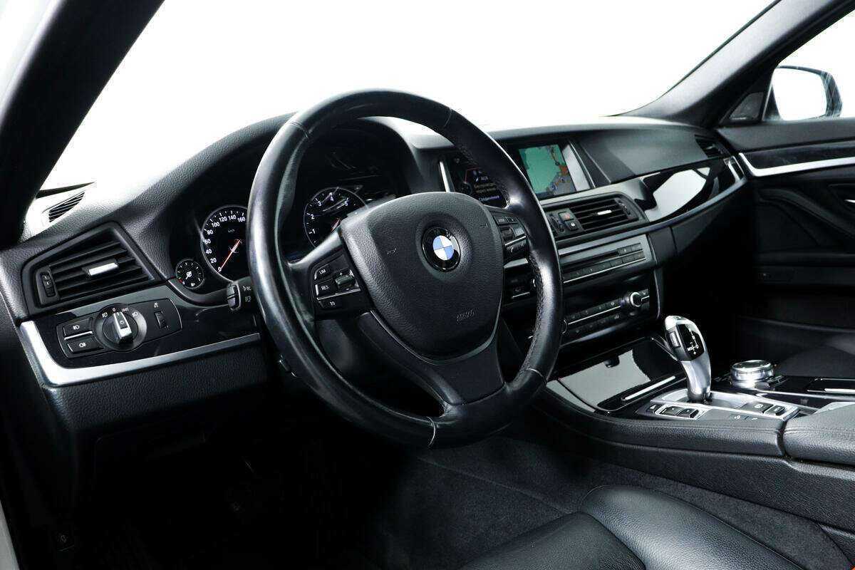 БМВ 5 серии б/у, 2016, Автоматическая. Фото: #12