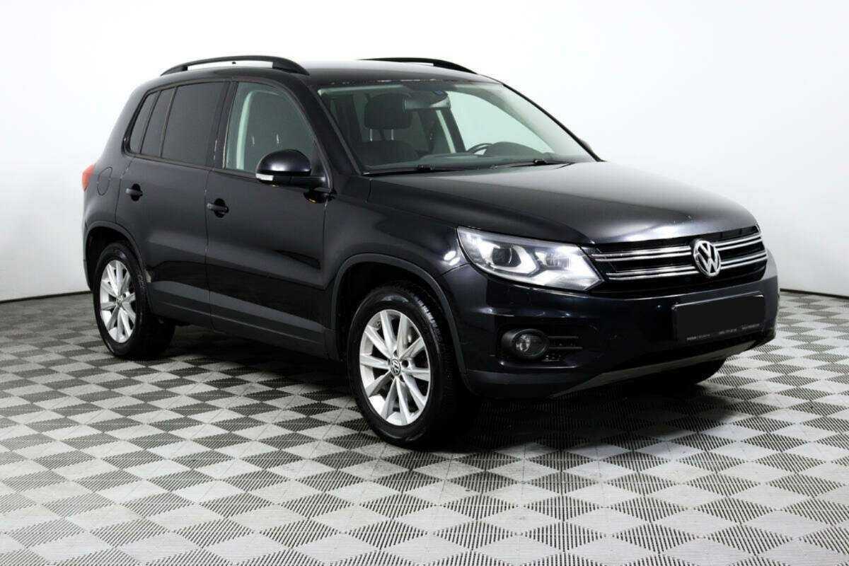 Volkswagen Tiguan б/у, 2013, Автоматическая. Фото: #2