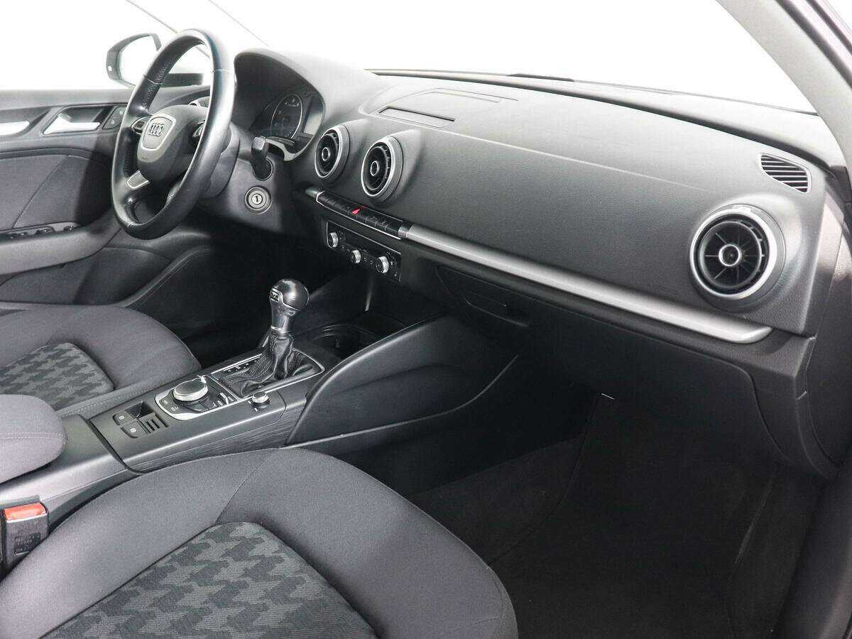 Ауди А3 б/у, 2015, Роботизированная. Фото: #9