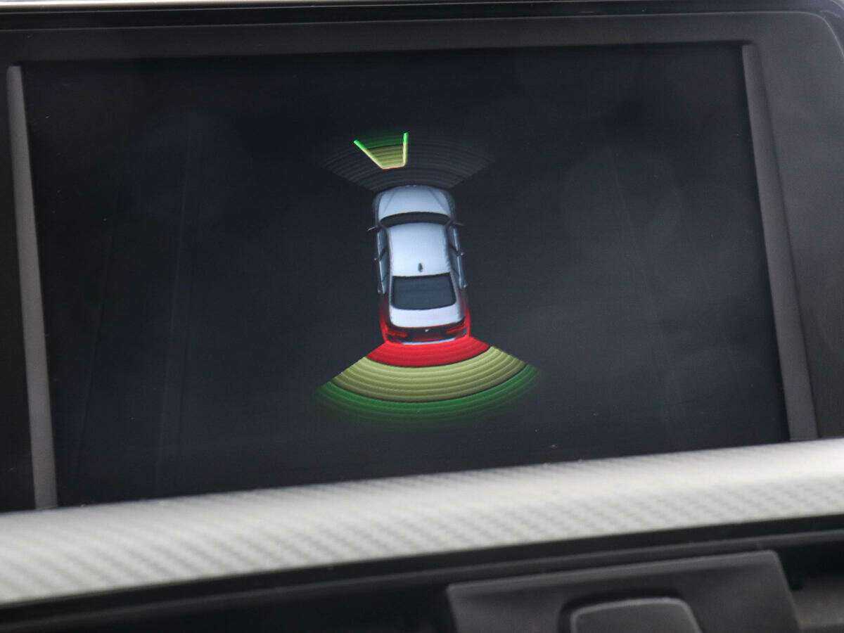 БМВ 3 серии б/у, 2017, Автоматическая. Фото: #9