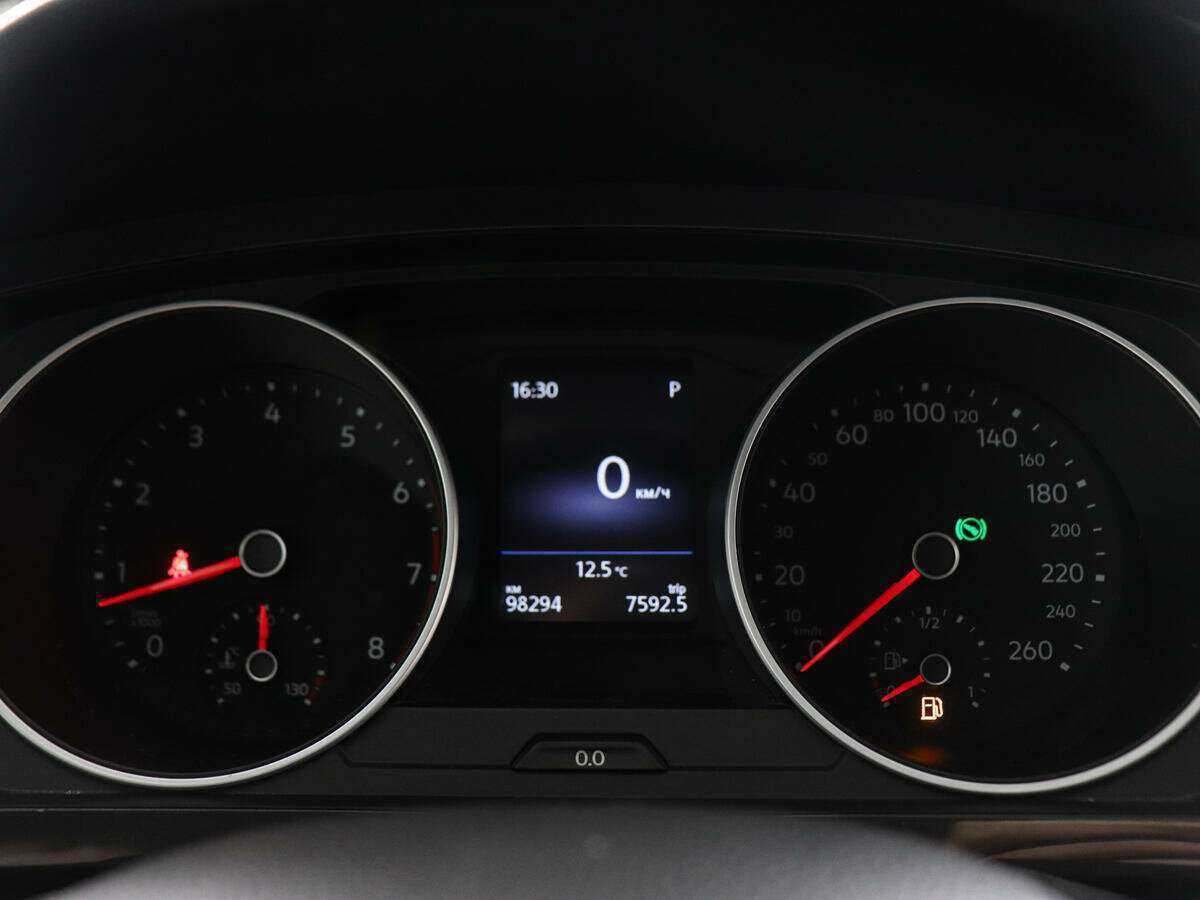 Volkswagen Tiguan б/у, 2017, Роботизированная. Фото: #9