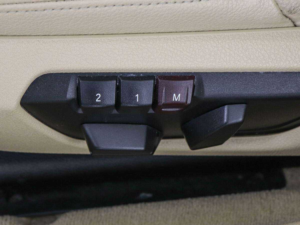 БМВ 3 серии б/у, 2012, Автоматическая. Фото: #10