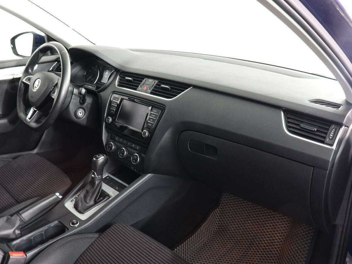 Шкода Октавия б/у, 2017, Роботизированная. Фото: #7