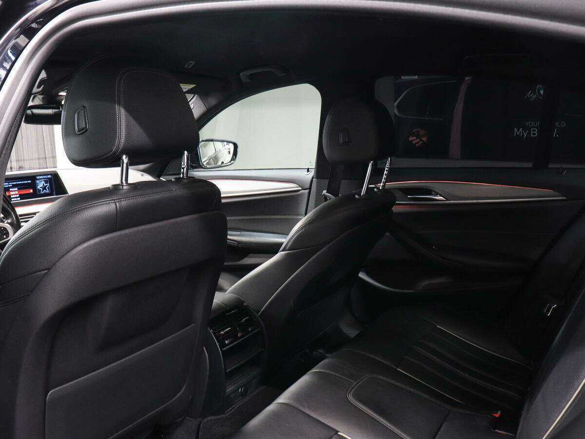 BMW 5 серии б/у, 2017, Автоматическая. Фото: #10