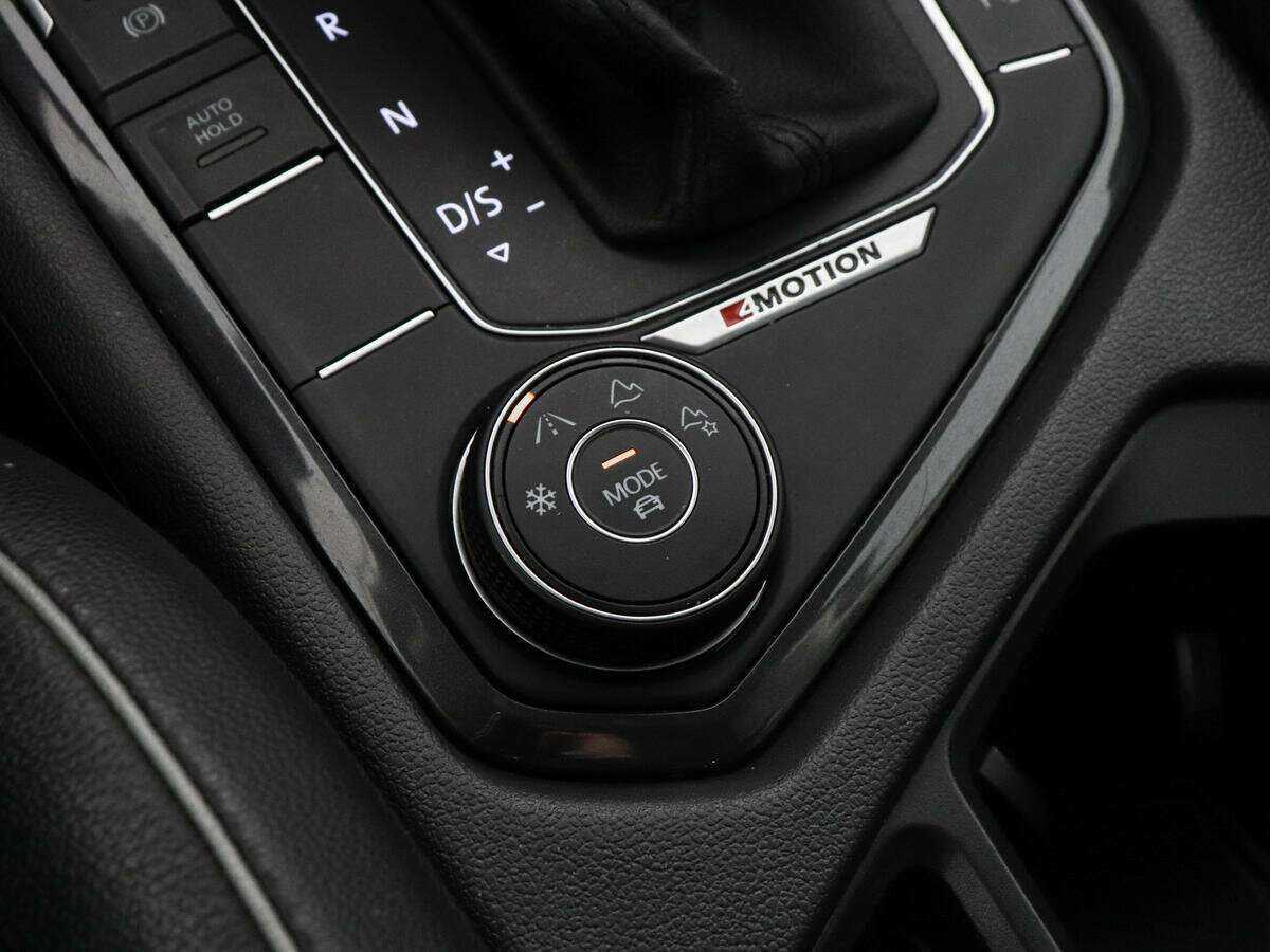 Volkswagen Tiguan б/у, 2018, Роботизированная. Фото: #9