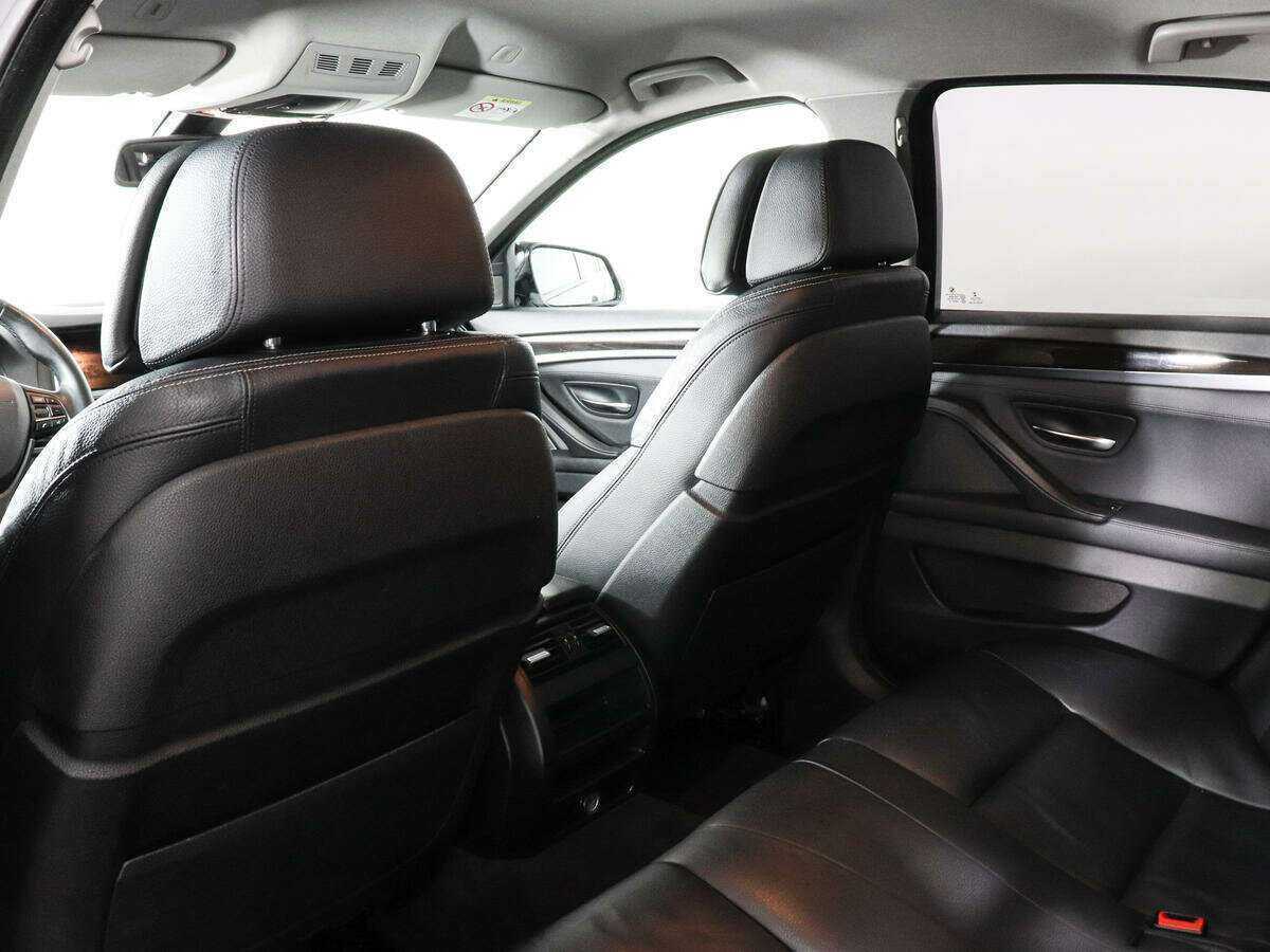 БМВ 5 серии б/у, 2015, Автоматическая. Фото: #8