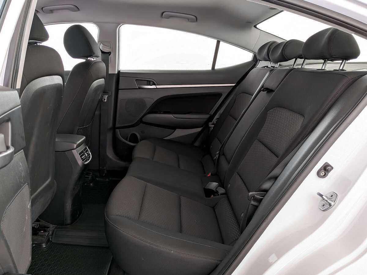 Hyundai Elantra б/у, 2020, Автоматическая. Фото: #9