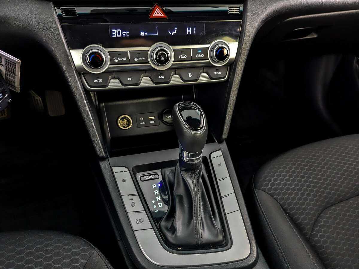 Hyundai Elantra б/у, 2020, Автоматическая. Фото: #20